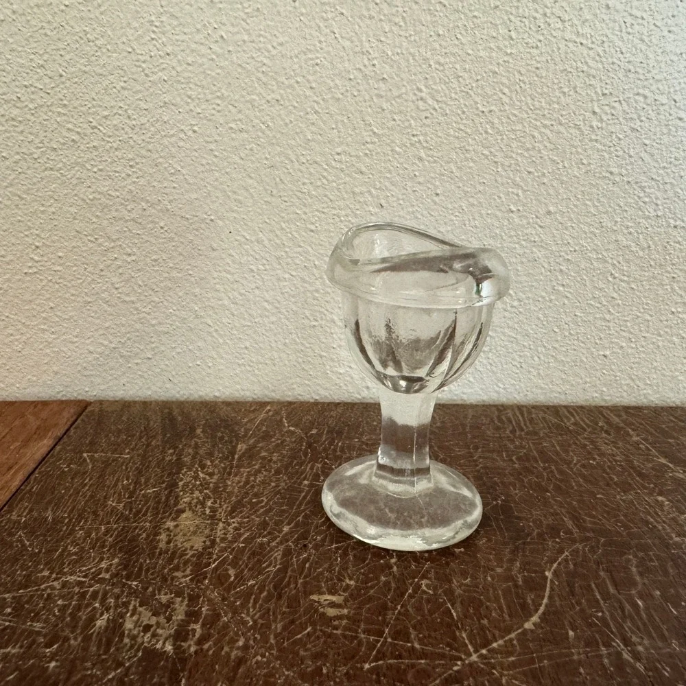 Vintage Glass Eye Wash Cup‎ Clear Pedestal Optical Marked G on bottom